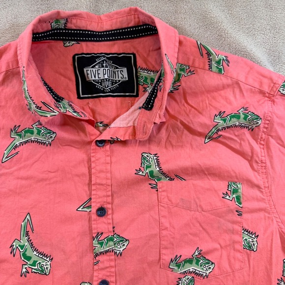 Five Points Industries Iguana Lizard Print Salmon Pink Summer Button Down Sz L - Picture 3 of 9
